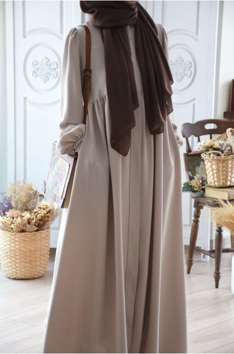 Abaya Hijab Fermée Crêpe Polyester Couleur Pierre Élégante et Pratique